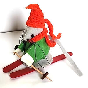 6” Skiing Santa Claus Yarn Craft Mouse Christmas Tree Ornament Decoration